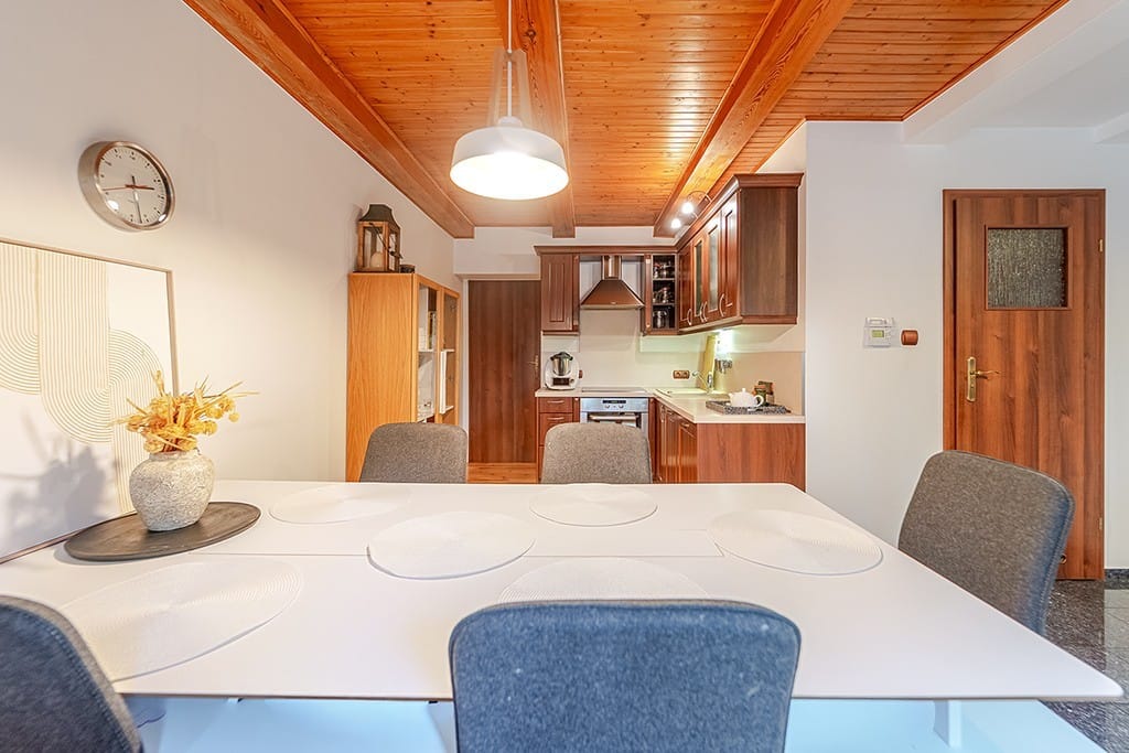 Dom 5 pokojowe na Sprzedaż