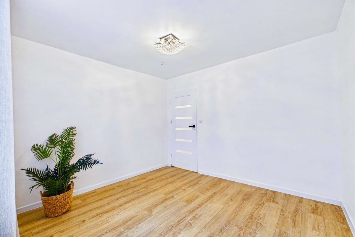 Mieszkanie 9 pokojowe na Sprzedaż