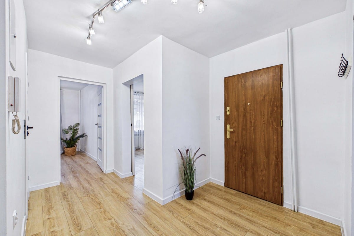 Mieszkanie 9 pokojowe na Sprzedaż