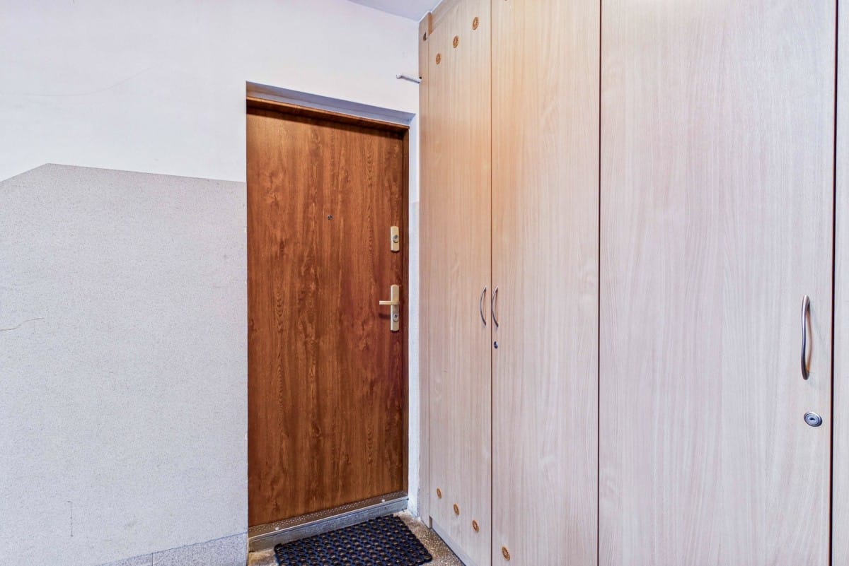 Mieszkanie 9 pokojowe na Sprzedaż