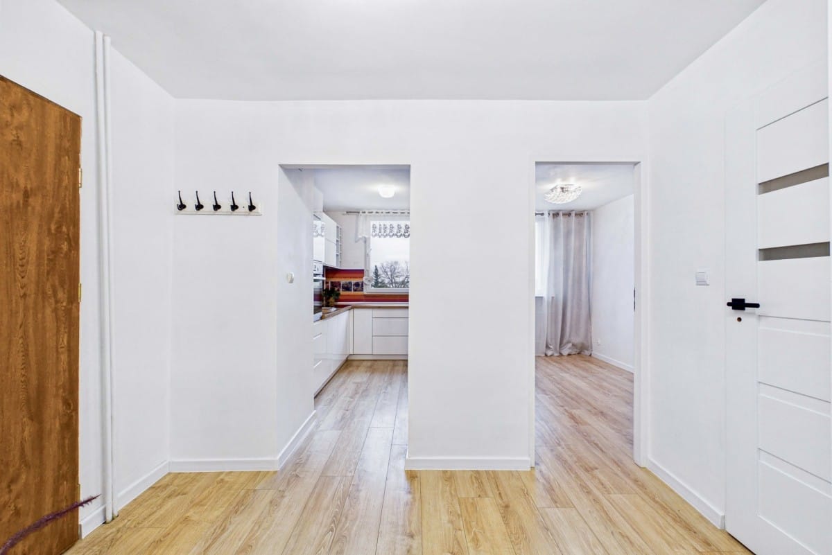 Mieszkanie 9 pokojowe na Sprzedaż