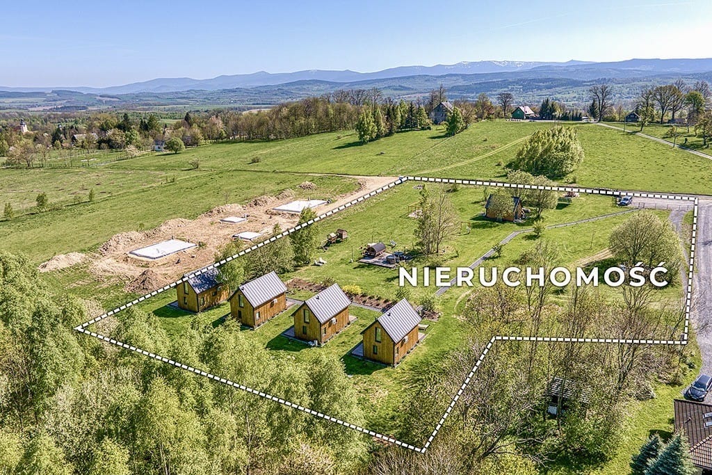 Lokal użytkowy  pokojowe na Sprzedaż