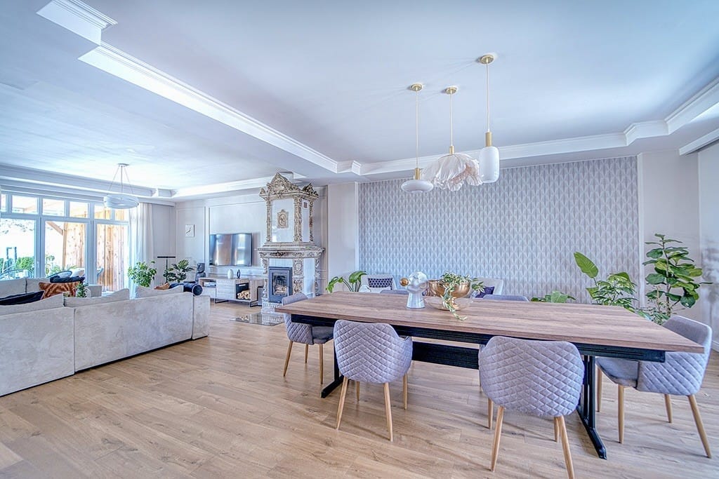 Dom 6 pokojowe na Sprzedaż