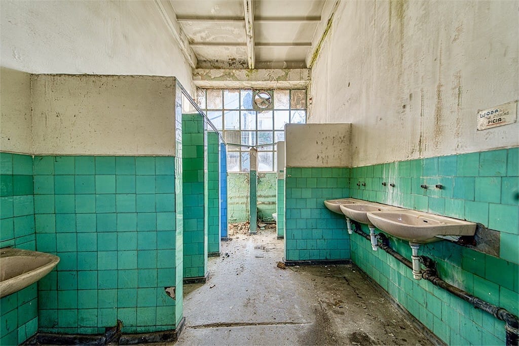 Lokal użytkowy  pokojowe na Sprzedaż