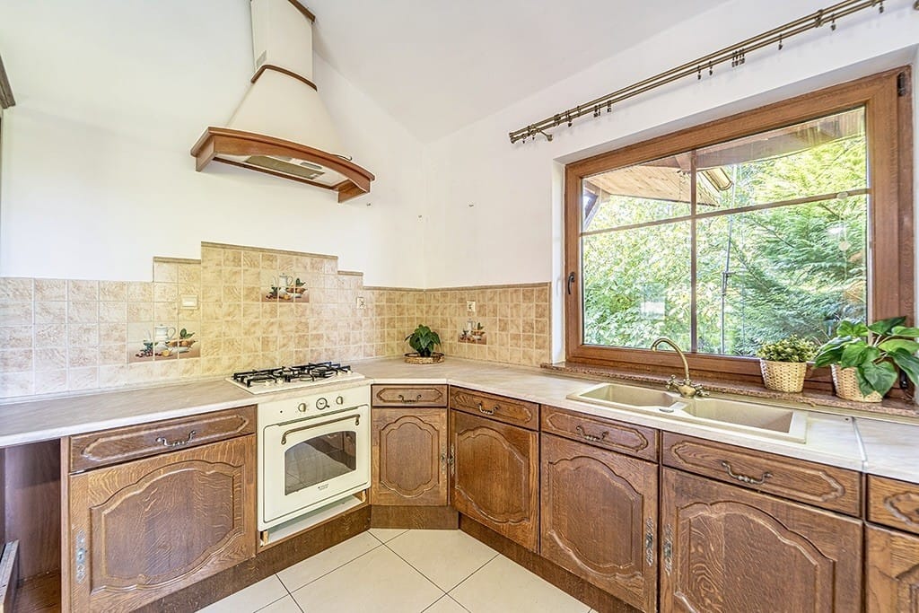 Dom 4 pokojowe na Sprzedaż