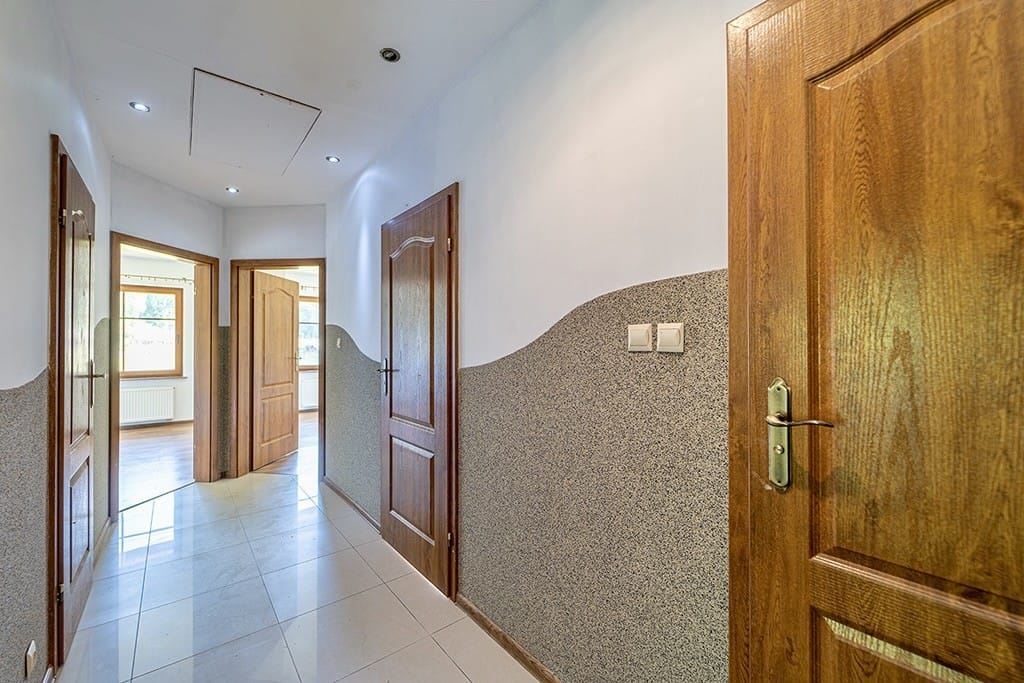 Dom 4 pokojowe na Sprzedaż