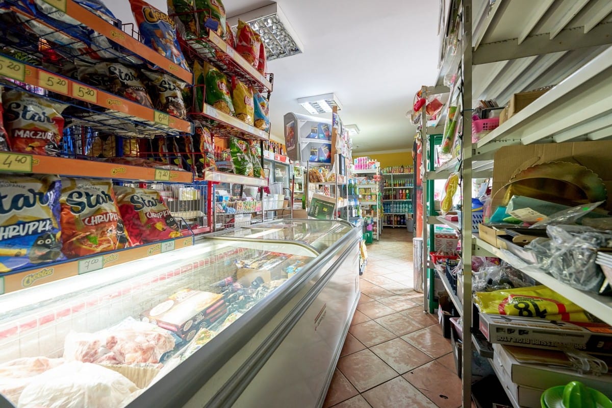 Lokal użytkowy  pokojowe na Sprzedaż