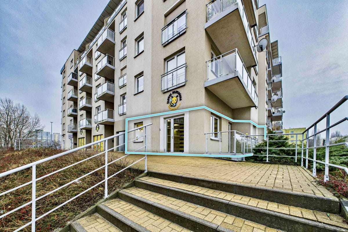 Lokal użytkowy  pokojowe na Sprzedaż