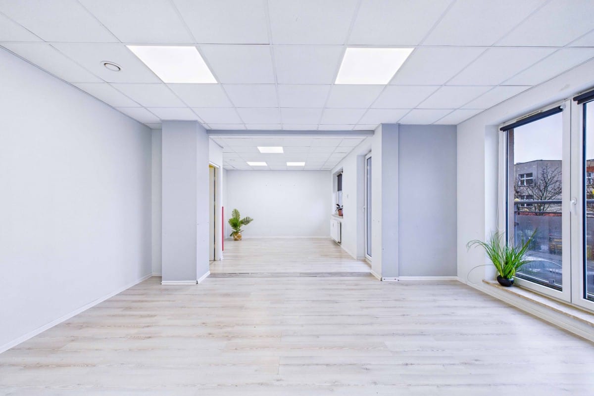 Lokal użytkowy  pokojowe na Sprzedaż