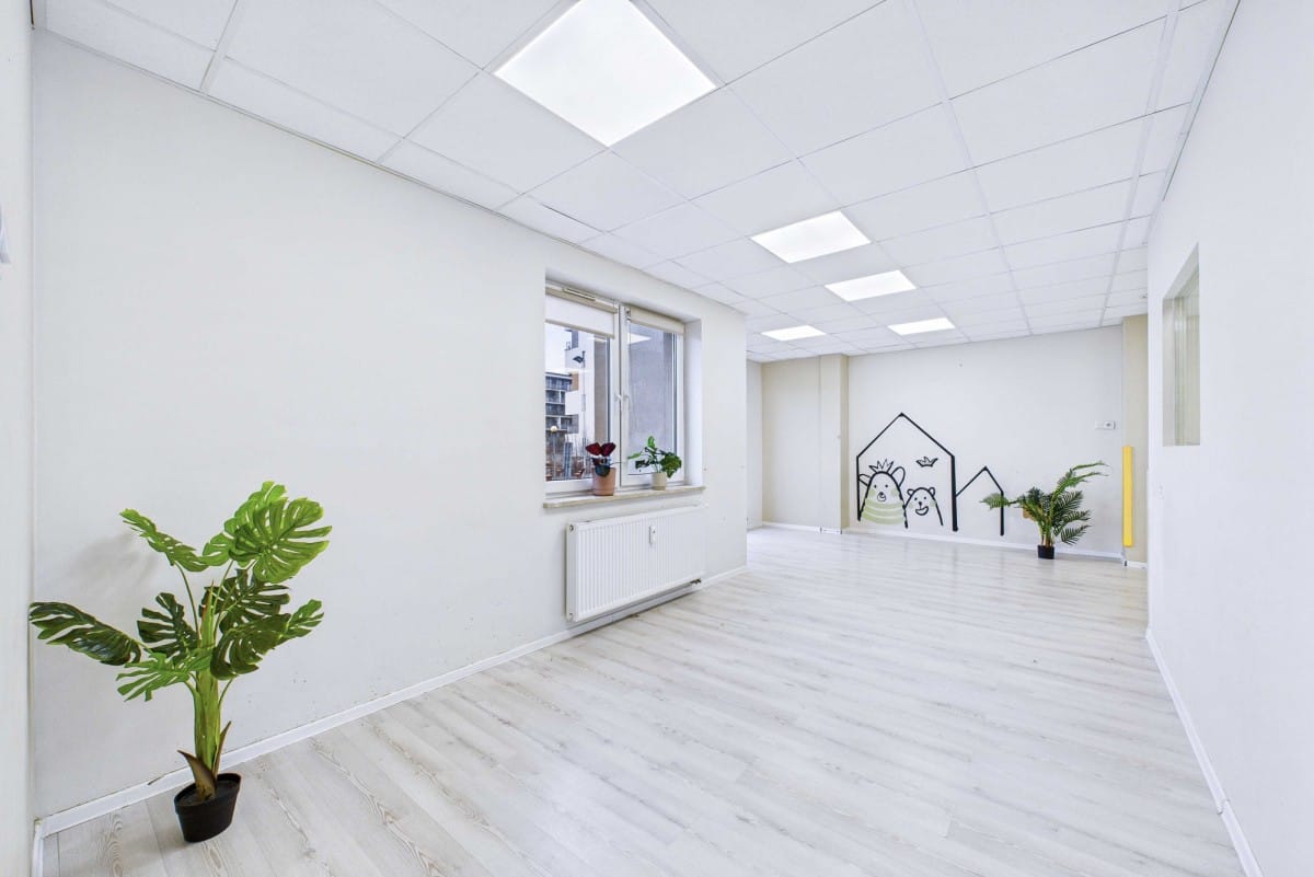 Lokal użytkowy  pokojowe na Sprzedaż