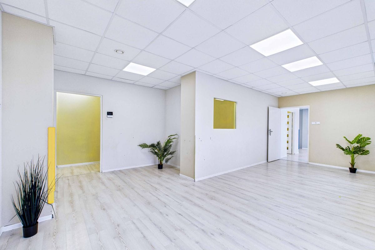 Lokal użytkowy  pokojowe na Sprzedaż