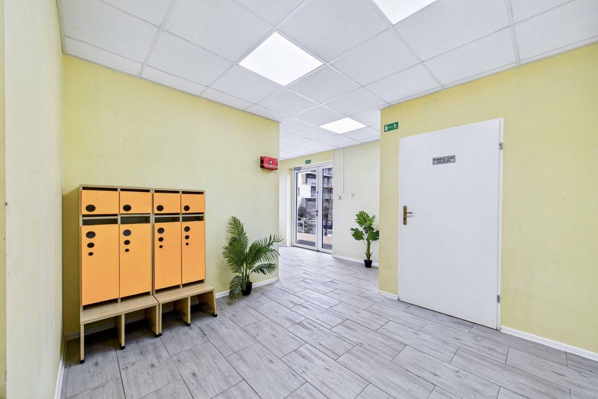 Lokal użytkowy  pokojowe na Sprzedaż