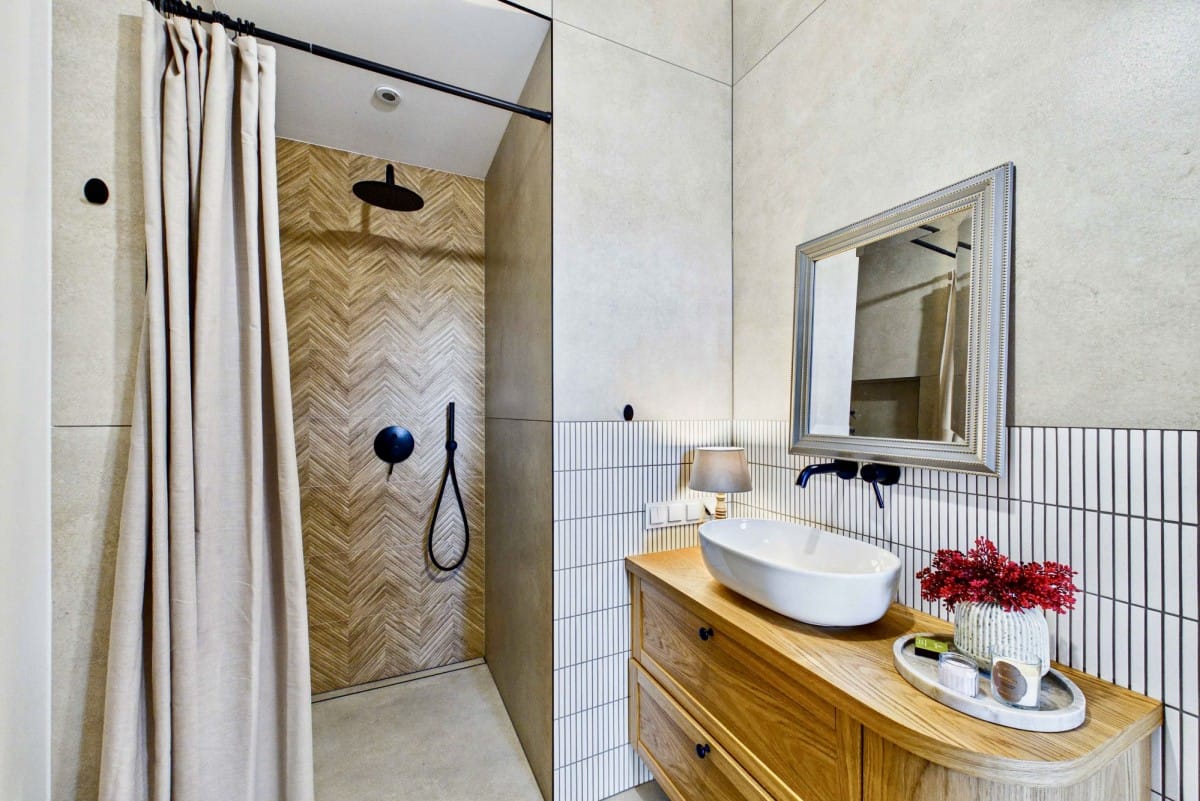 Dom 5 pokojowe na Sprzedaż