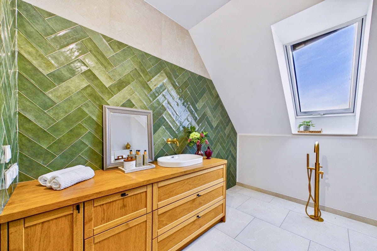 Dom 5 pokojowe na Sprzedaż