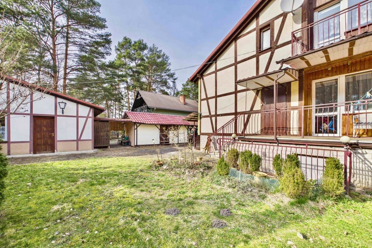 Dom 7 pokojowe na Sprzedaż