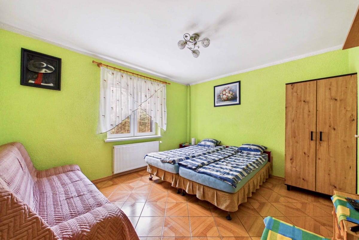 Dom 7 pokojowe na Sprzedaż