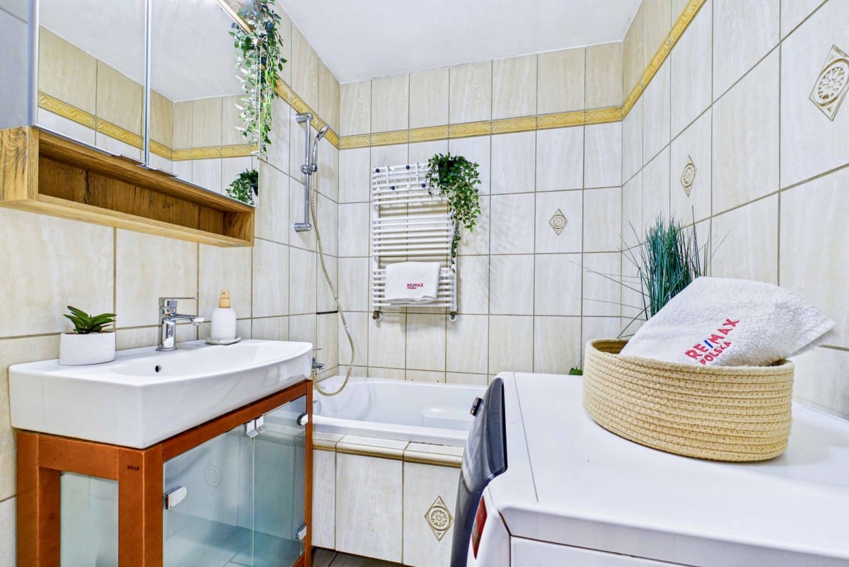 Mieszkanie 3 pokojowe na Sprzedaż