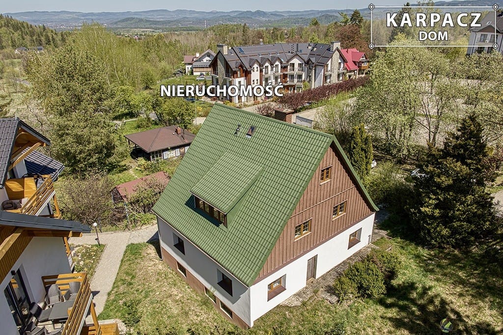 Dom 7 pokojowe na Sprzedaż