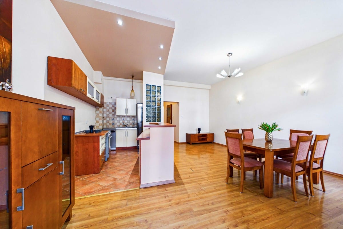 Mieszkanie 3 pokojowe na Sprzedaż