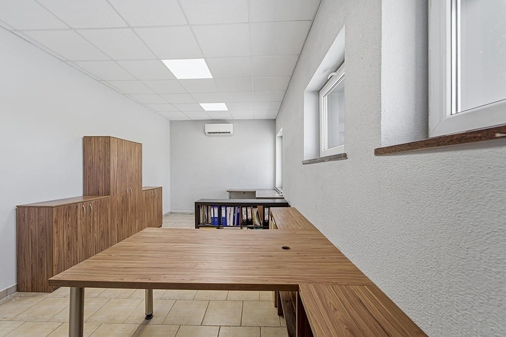 Lokal użytkowy  pokojowe na Sprzedaż