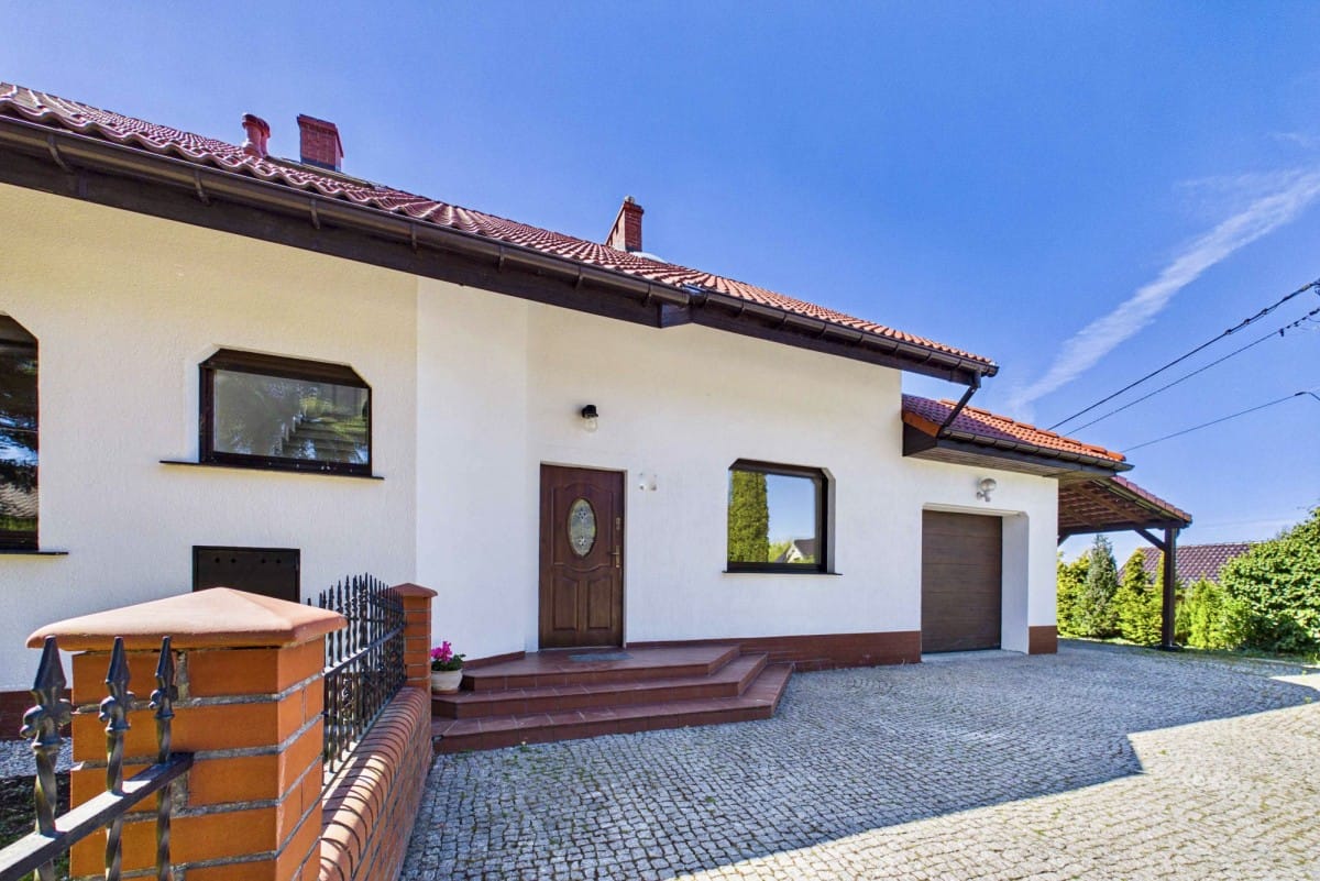 Dom 6 pokojowe na Sprzedaż