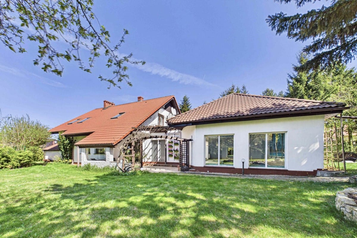 Dom 6 pokojowe na Sprzedaż