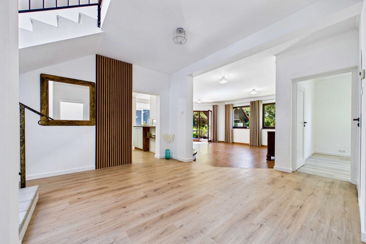 Dom 6 pokojowe na Sprzedaż