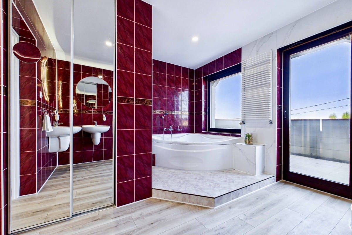 Dom 6 pokojowe na Sprzedaż