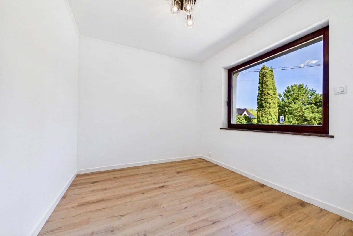 Dom 6 pokojowe na Sprzedaż