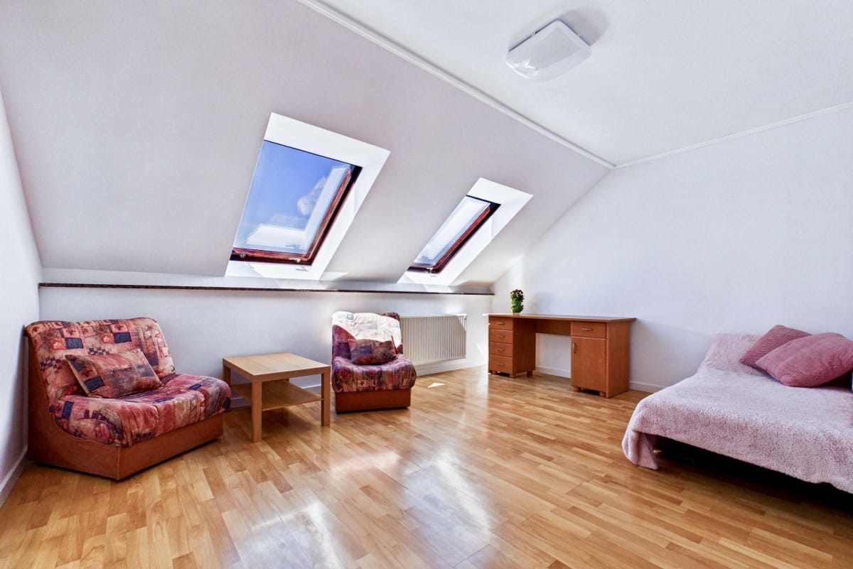 Dom 6 pokojowe na Sprzedaż