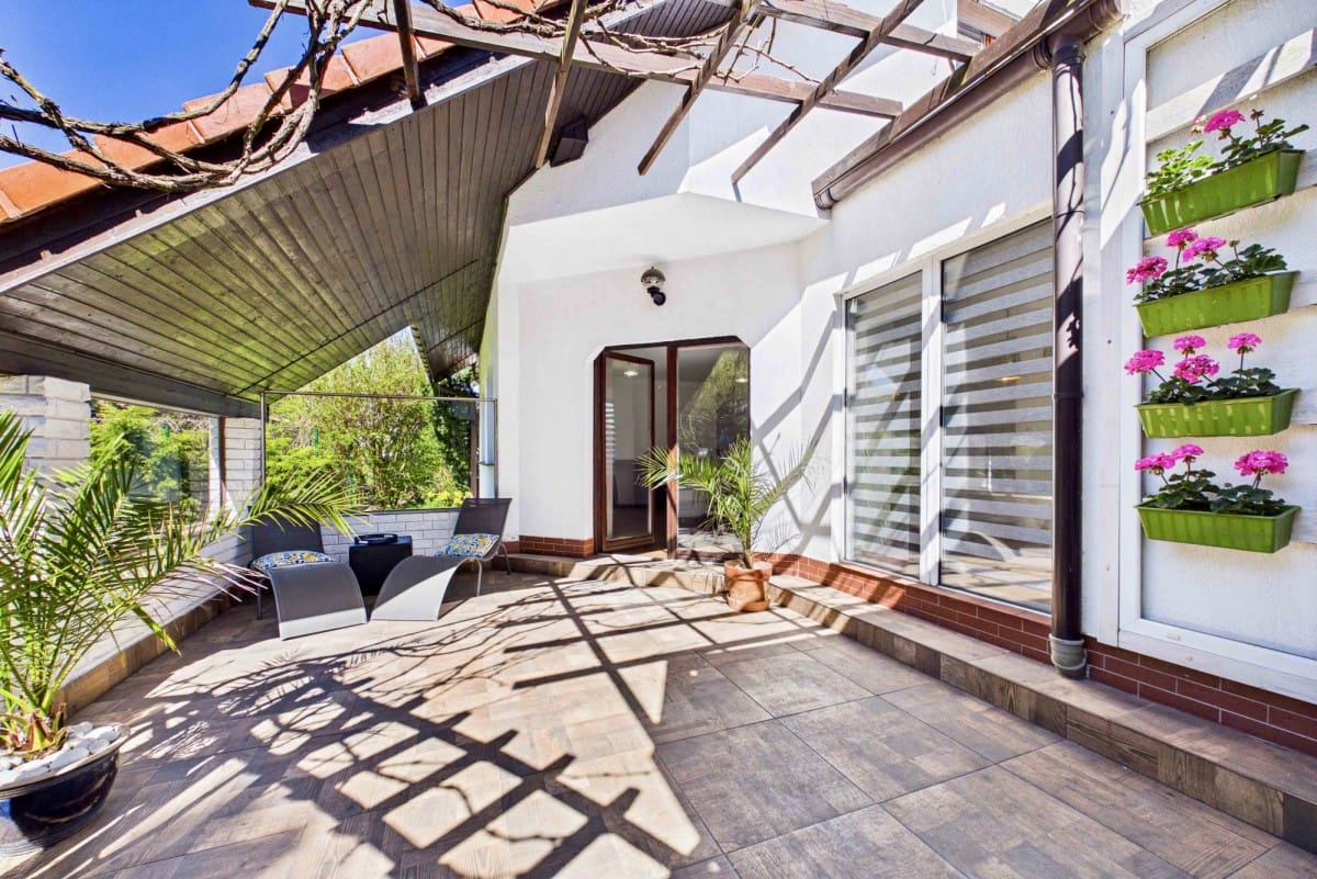 Dom 6 pokojowe na Sprzedaż