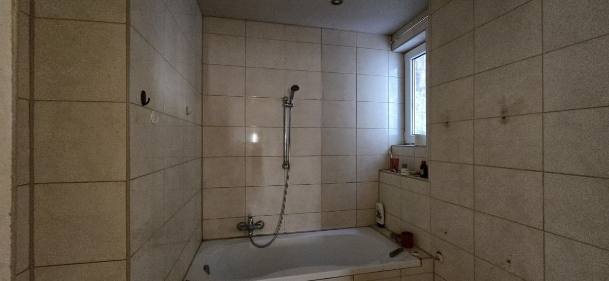 Dom 5 pokojowe na Sprzedaż