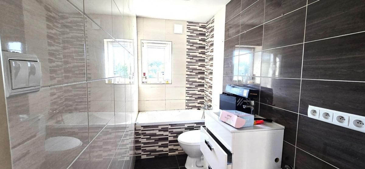 Dom 5 pokojowe na Sprzedaż