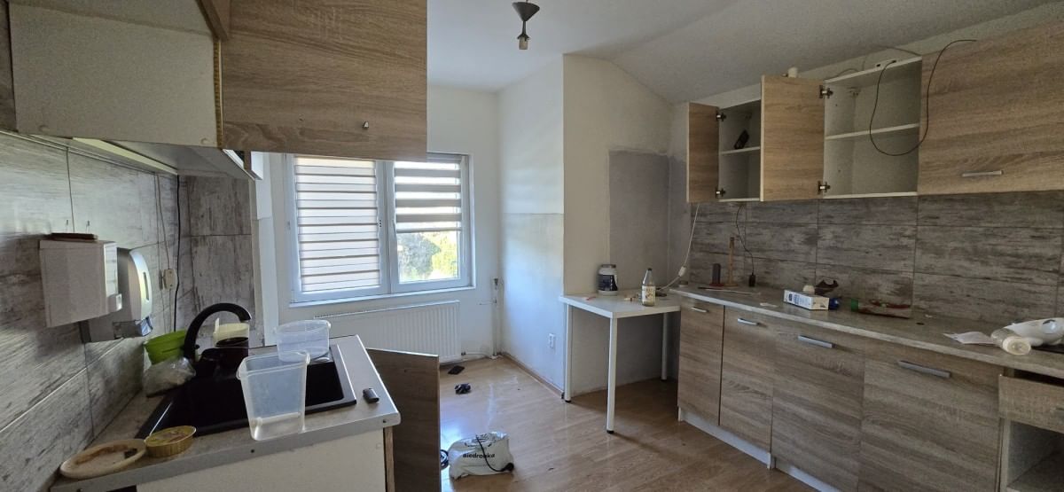 Dom 5 pokojowe na Sprzedaż