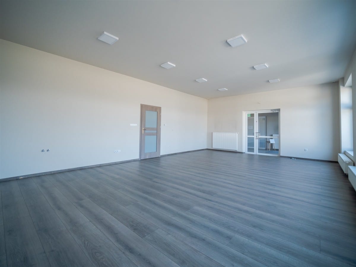 Lokal użytkowy  pokojowe na Sprzedaż