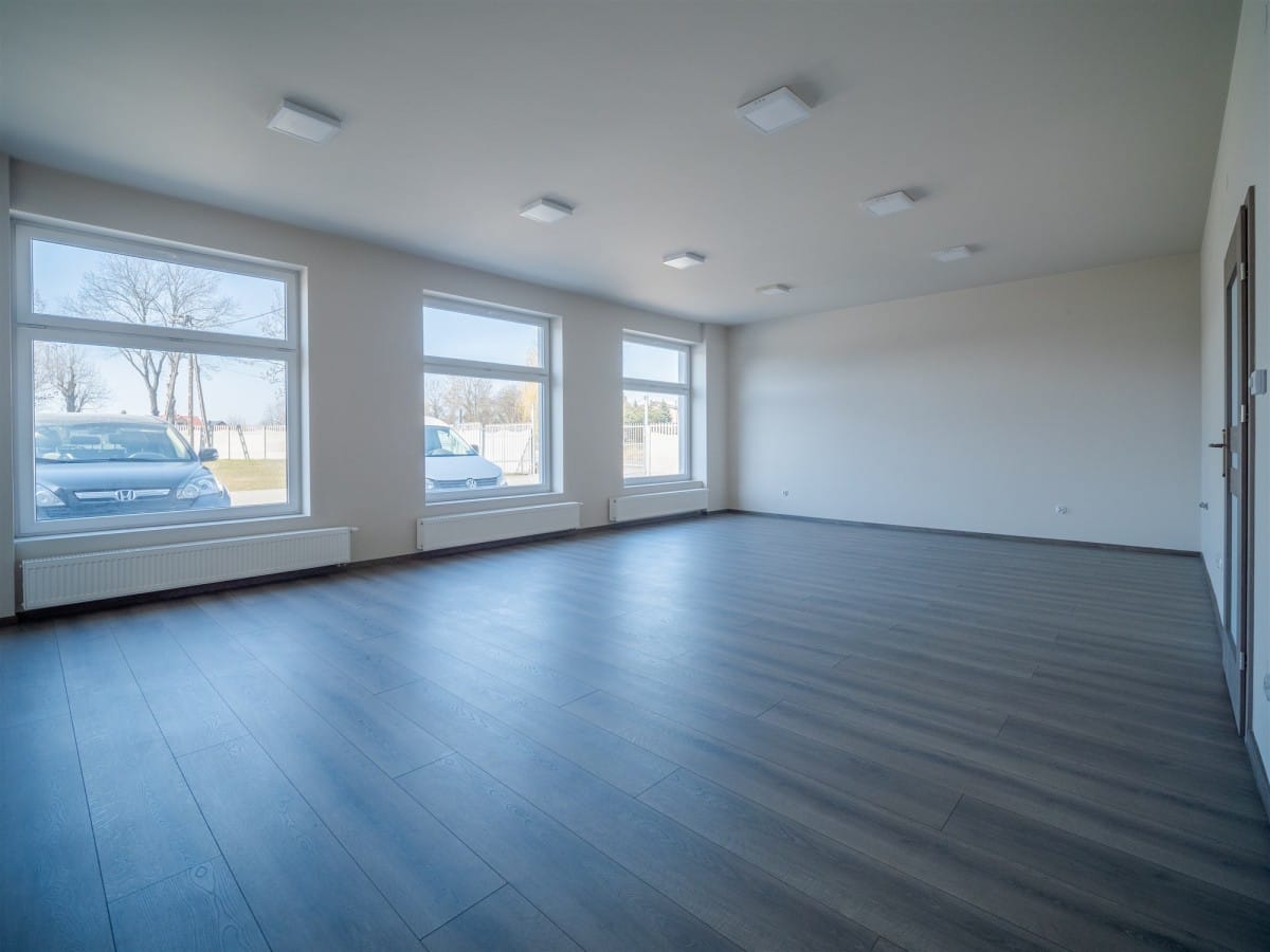 Lokal użytkowy  pokojowe na Sprzedaż