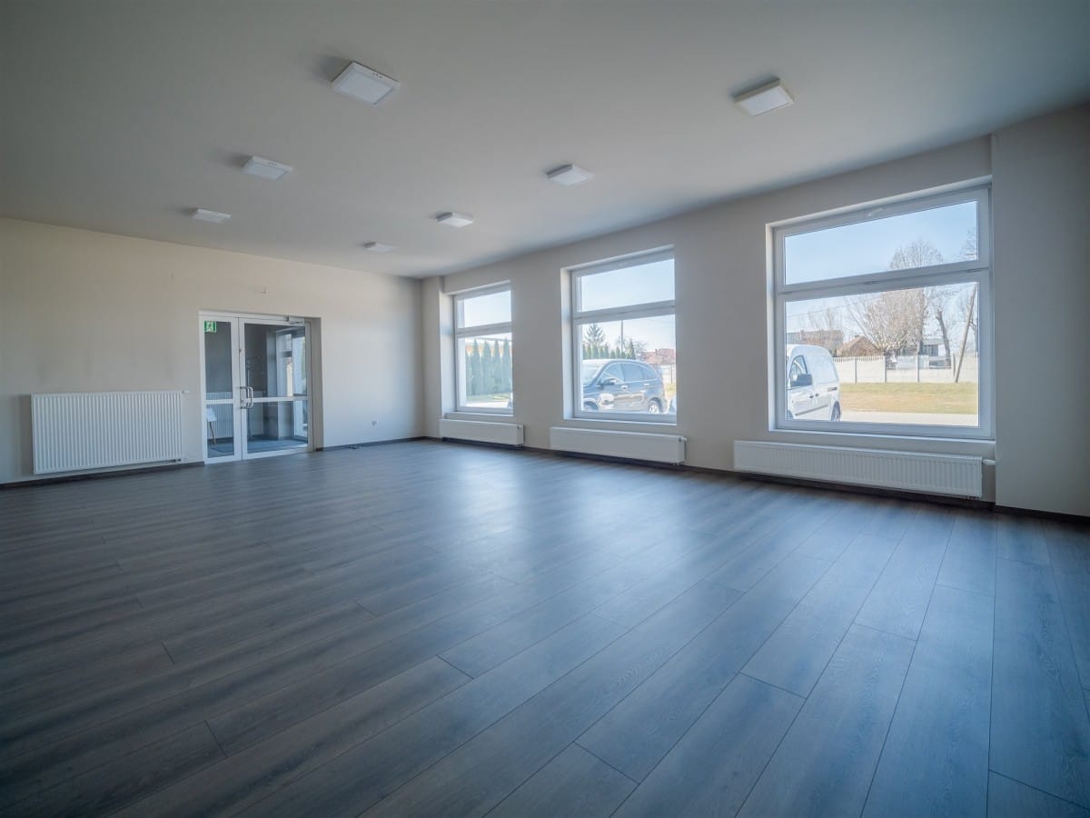 Lokal użytkowy  pokojowe na Sprzedaż