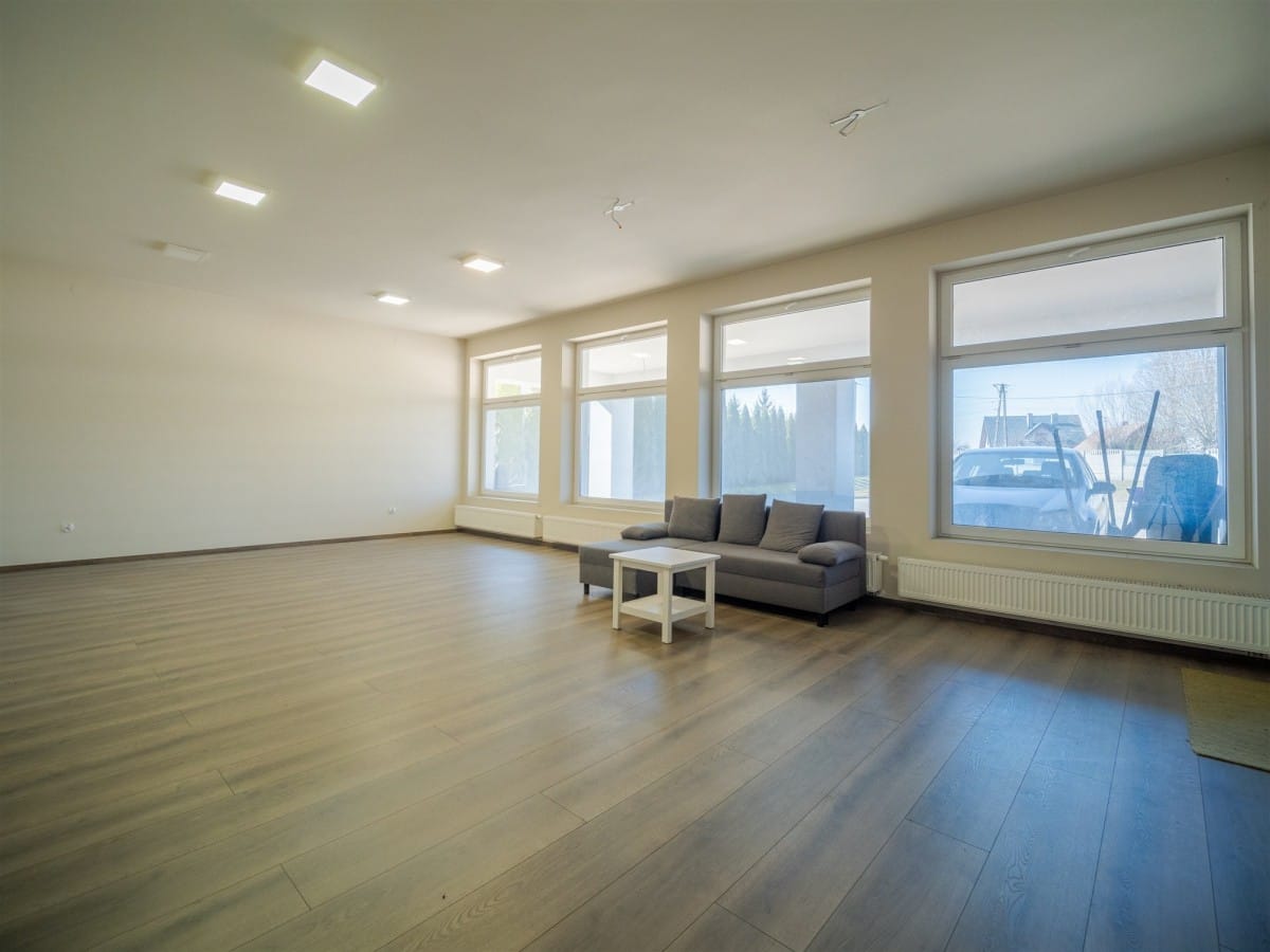 Lokal użytkowy  pokojowe na Sprzedaż