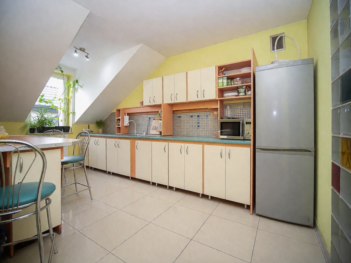 Lokal użytkowy  pokojowe na Wynajem