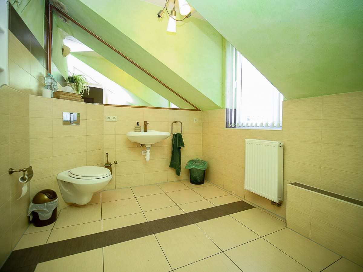 Lokal użytkowy  pokojowe na Wynajem