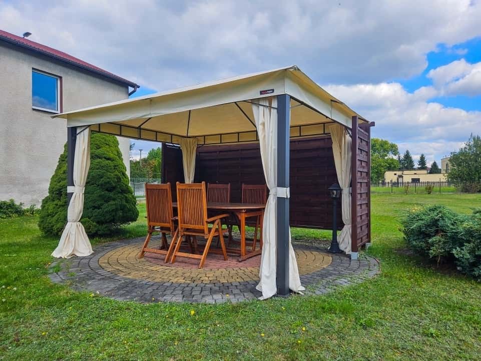 Dom 10 pokojowe na Sprzedaż