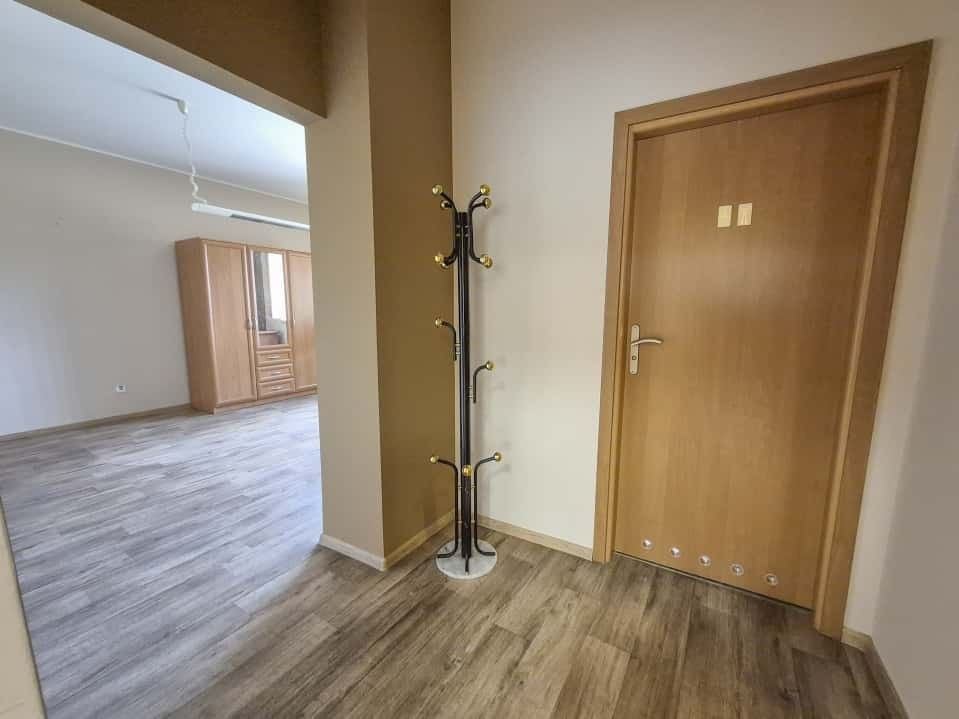 Dom 10 pokojowe na Sprzedaż