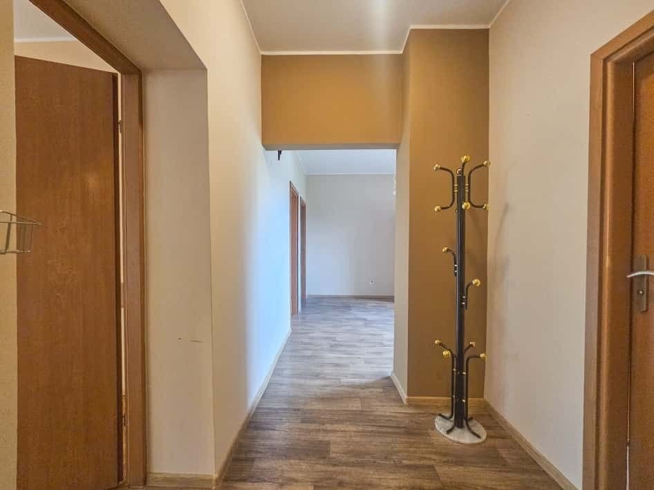 Dom 10 pokojowe na Sprzedaż