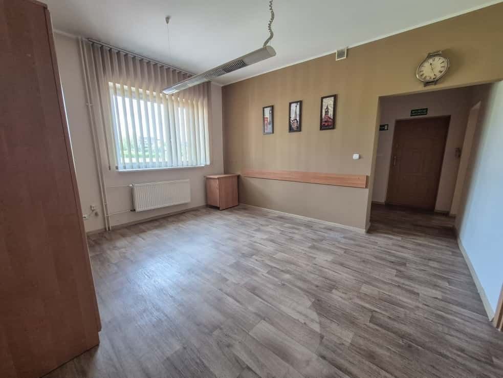 Dom 10 pokojowe na Sprzedaż