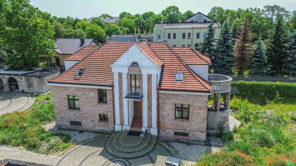 Lokal użytkowy  pokojowe na Sprzedaż
