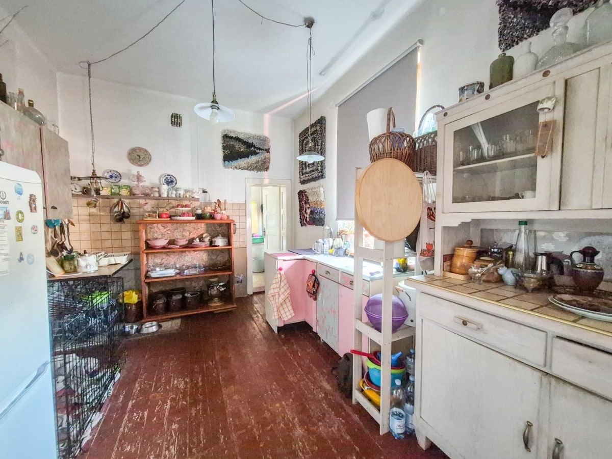 Lokal użytkowy  pokojowe na Sprzedaż