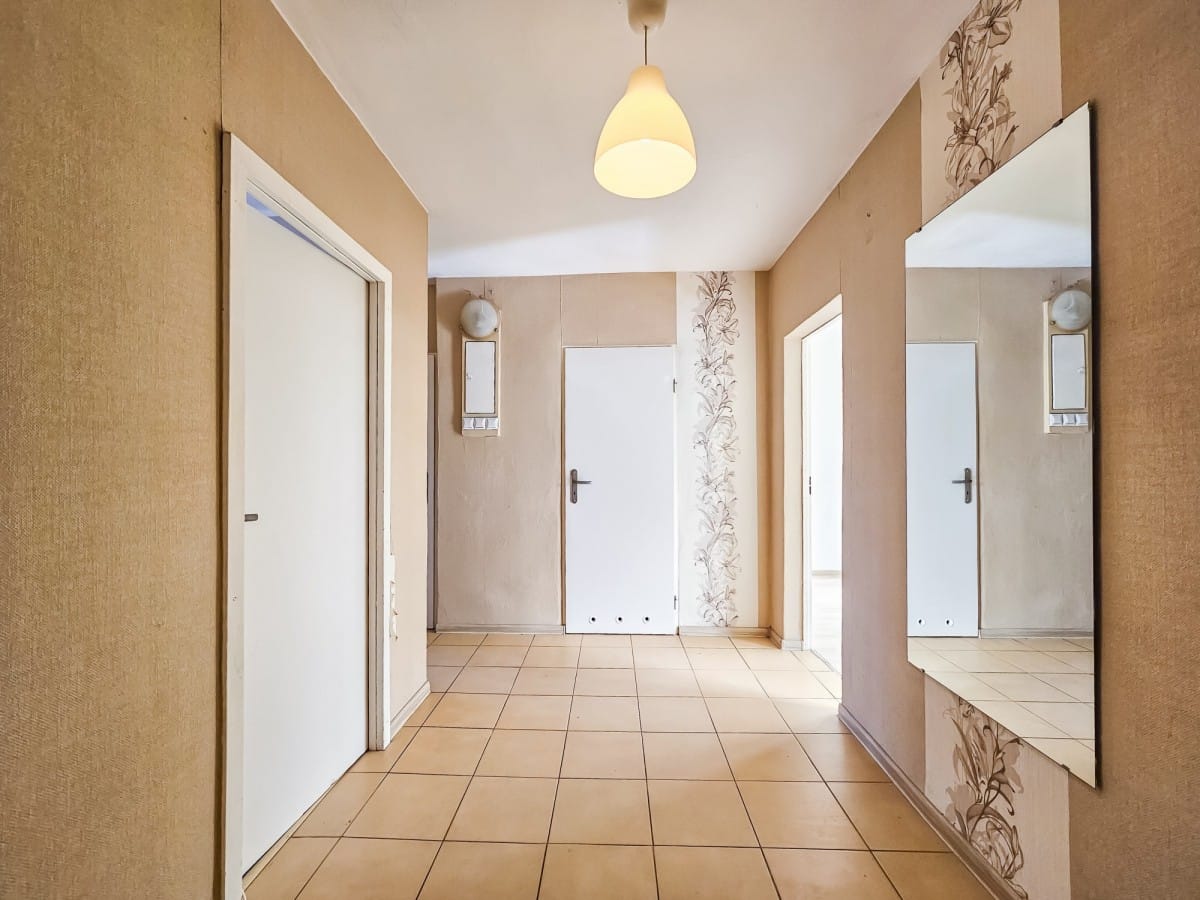 Mieszkanie 3 pokojowe na Sprzedaż