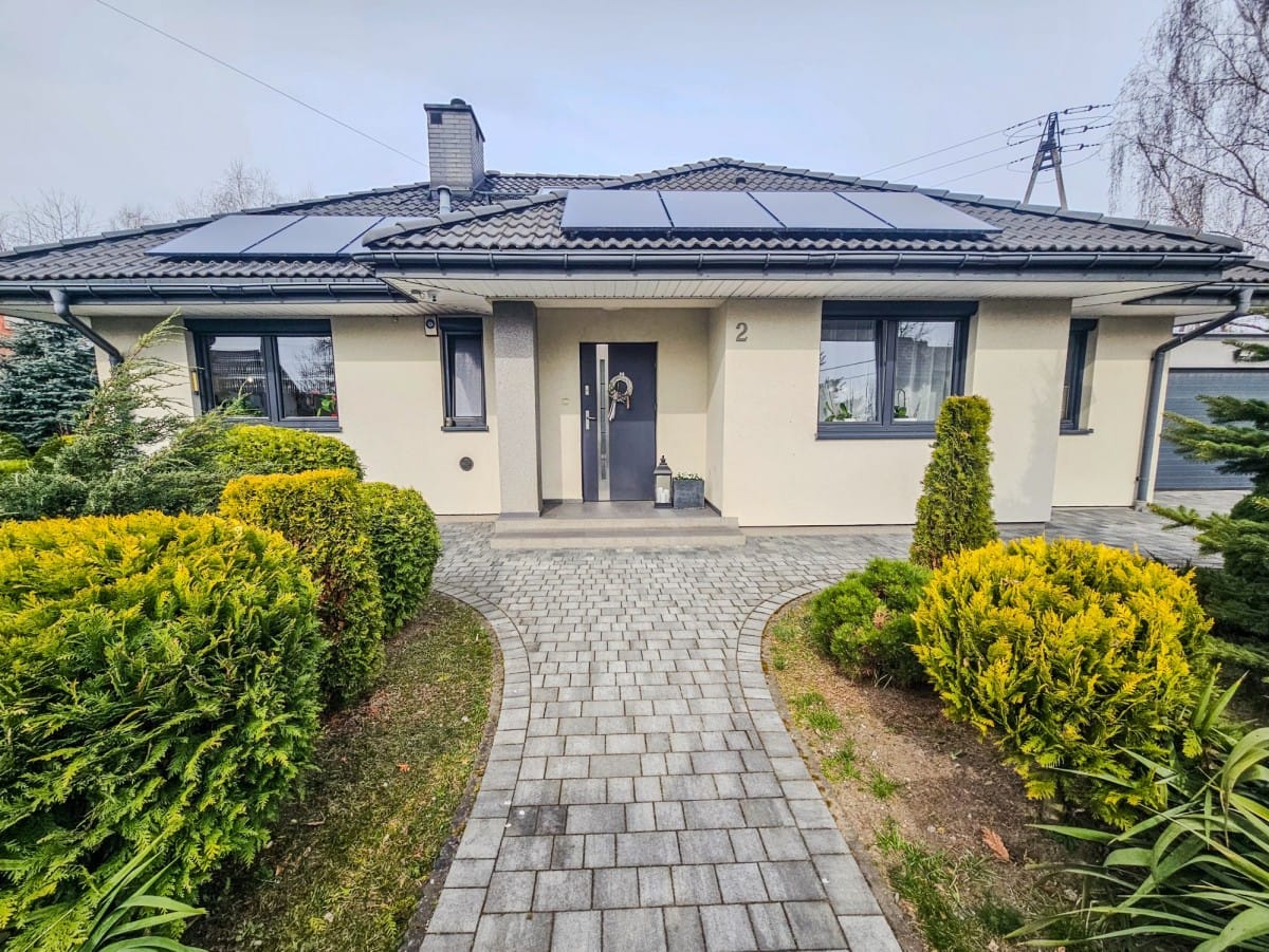 Dom  pokojowe na Sprzedaż