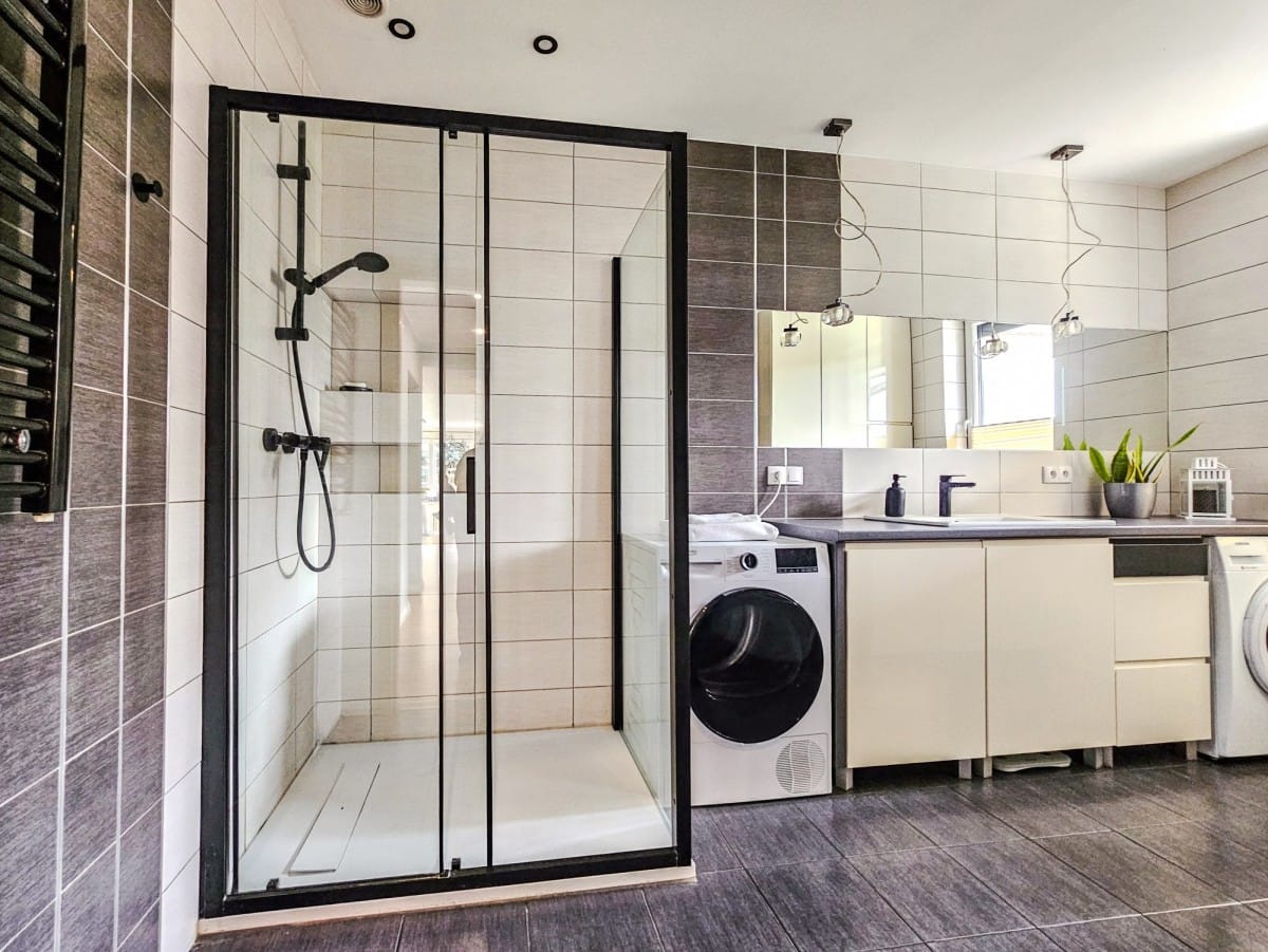 Dom  pokojowe na Sprzedaż