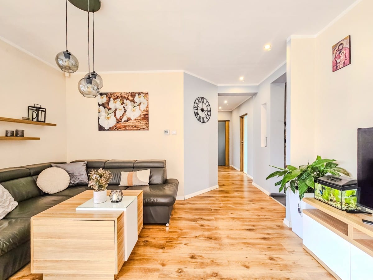 Dom  pokojowe na Sprzedaż